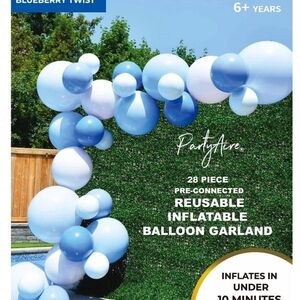 Blueberry Twist Reusable Balloon Garland - Blue & White